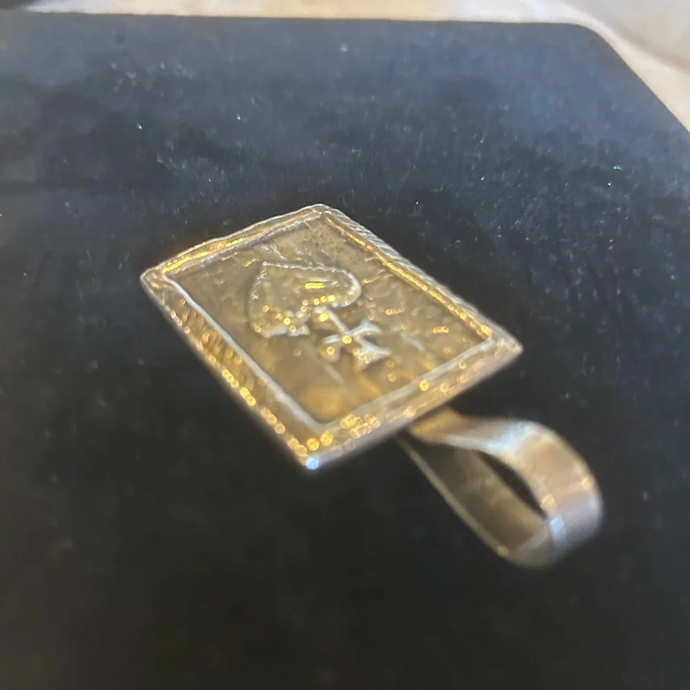 Stunning 925 Stamped Sterling Silver Sacred Heart Pendant - Picture 11 of 14